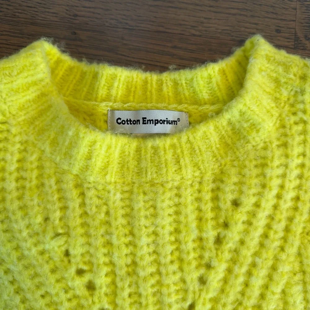 COTTON EMPORIUM Highlighter Yellow Cozy Crewneck Loose Knit Sweater EUC Medium
